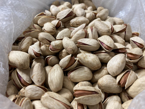 Raw pistachios 450 grams, Abbas Ali, 25 to 26 ounces, Momenabad, Damghan, organic and produced without poison